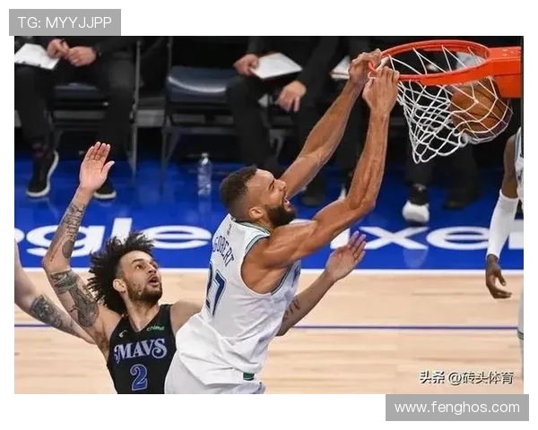 森林狼迎战独行侠展开激烈对决 双方实力对比与比赛看点分析